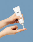 Hyal Reyouth Moist Sun | Protector solar hidratante y fluído